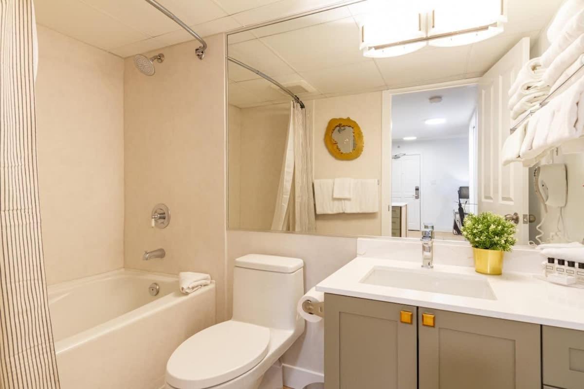 Renovated 1Bed-1Bath In Village With Pool, Hot Tub, And Sauna Whistler Buitenkant foto